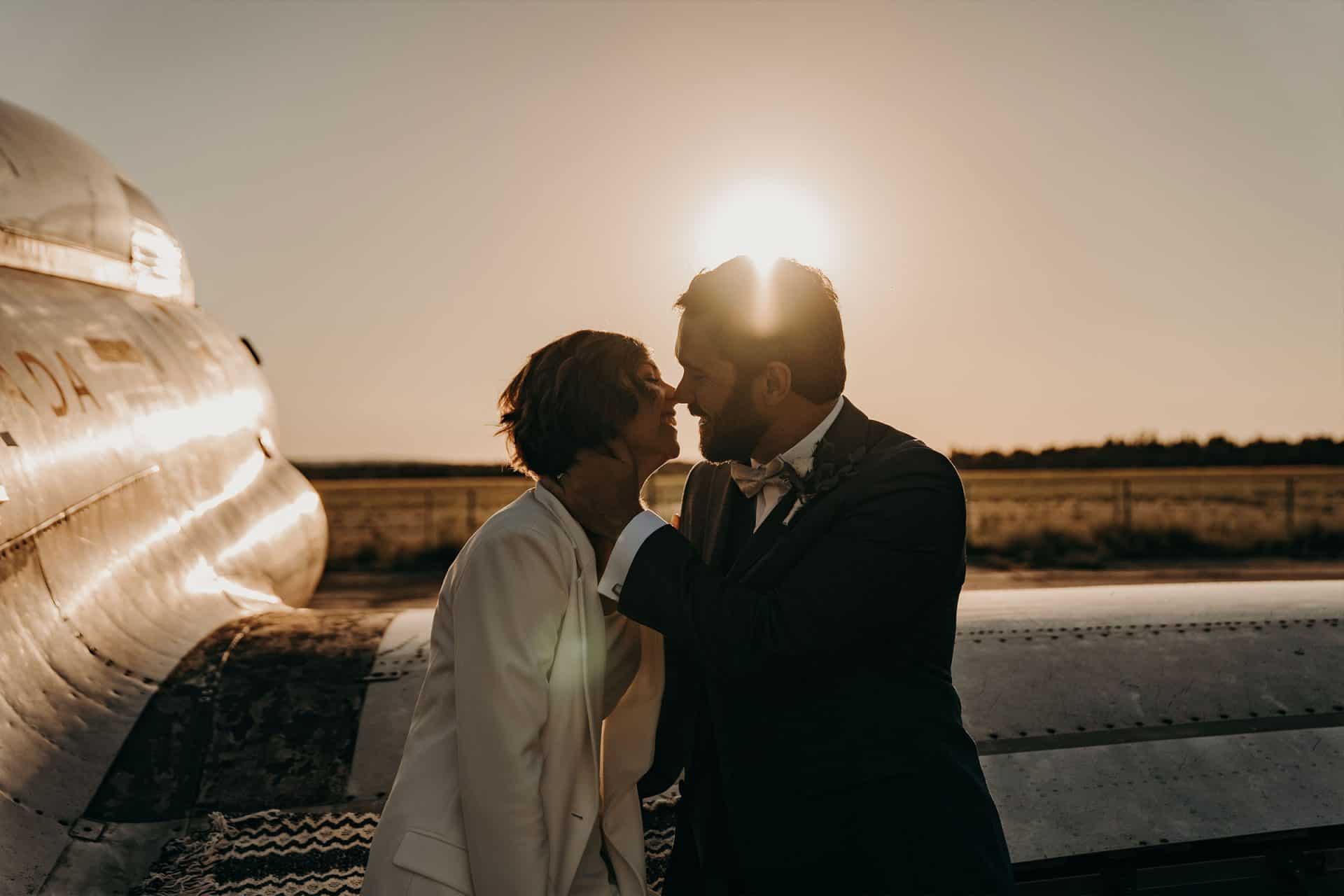 alberta elopement golden hour couple kiss